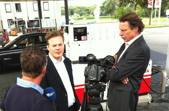 Pieter Omtzigt, Frans Weghorst, Tweede Kamer, Avia, tankstation