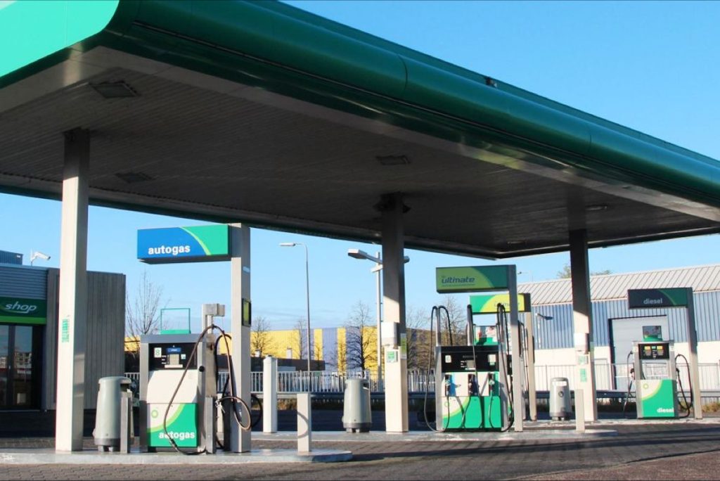 Arjan de Keizer stopt bij bp Avelingen, exploitatie tankstation in handen van De Haan