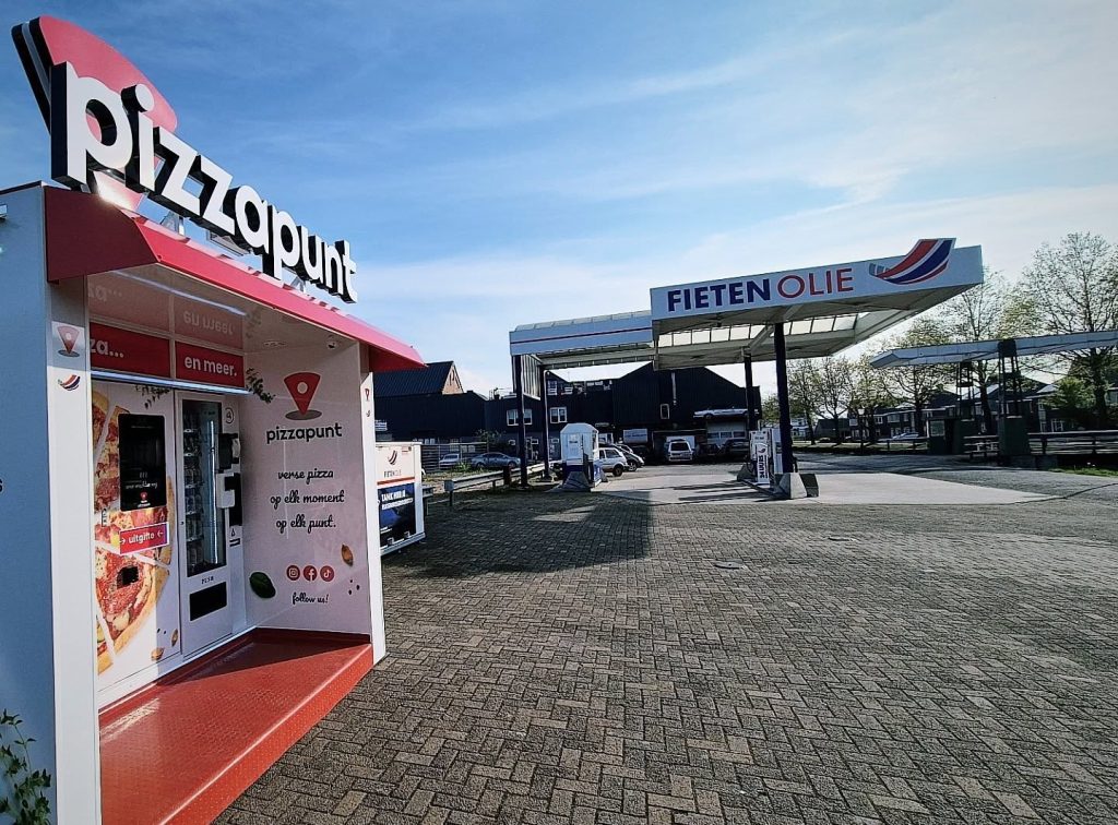 Fieten Olie breidt het aantal Pizzapunt locaties uit.