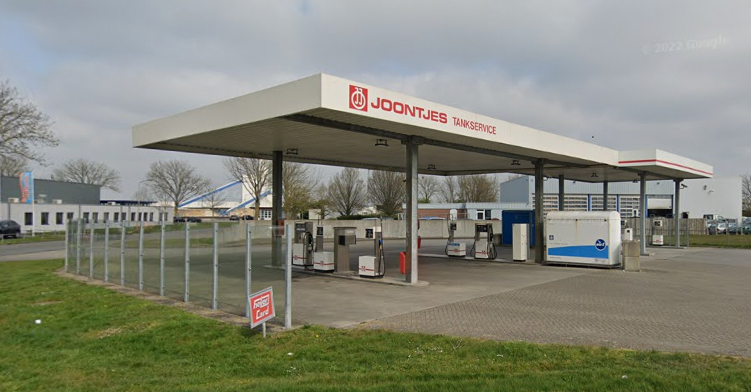De prijsverschillen voor een liter beninze aan de snelweg ten opzichte van lokaal is nog nooit zo groot geweest als nu.